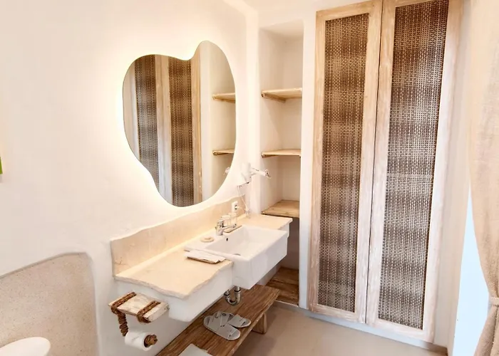 Lodgelink - Mediterranean Style 3 Bedroom Pool Villa *