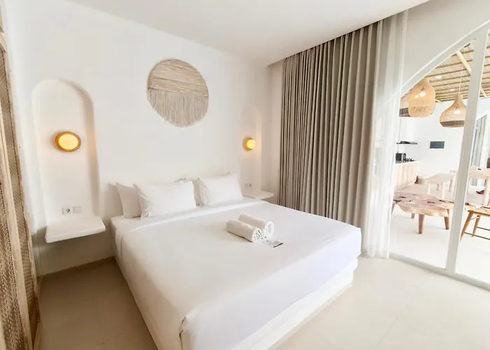 Villa Lodgelink - Mediterranean Style 3 Bedroom Pool Uluwatu