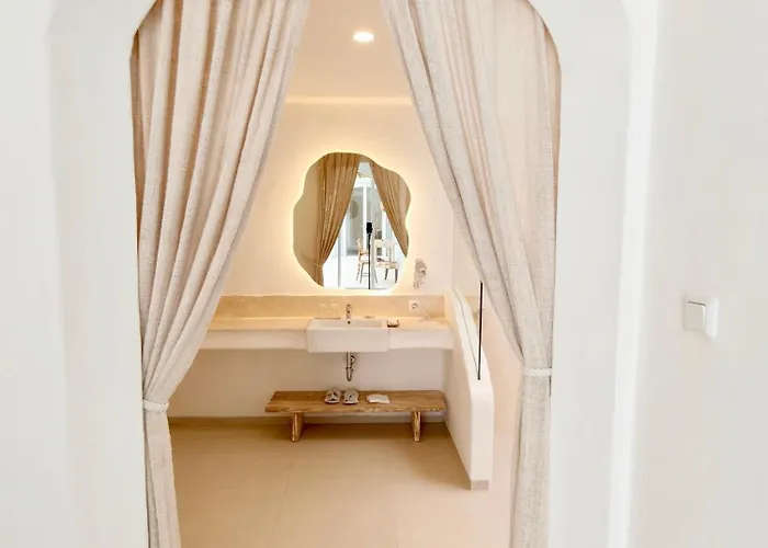 Villa Lodgelink - Mediterranean Style 3 Bedroom Pool