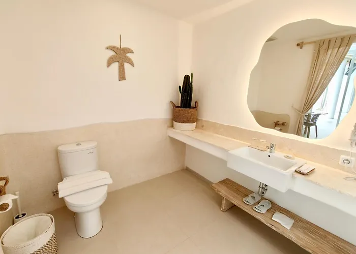 Lodgelink - Mediterranean Style 3 Bedroom Pool